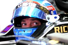 Jolyon Palmer - Formula One Chinese Grand Prix - Free Practice One (4)