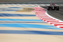 Jolyon Palmer - Formula One Bahrain Grand Prix - Free Practice One (6)
