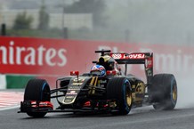 Jolyon Palmer - Japanese Grand Prix - Free Practice One (2)